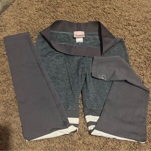 Gray and White Leggings Bomshell sportswear xs
